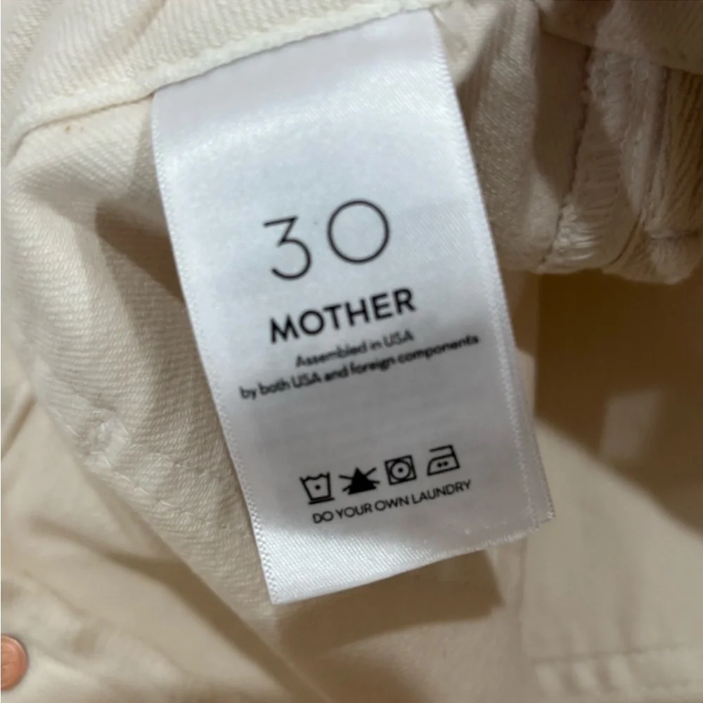 Mother Jeans Patch Pocket Private Ankle Fray in Cream Puff